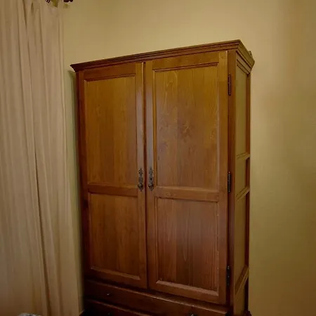 Casa Rio Alberche Y El Cortijo De Gredos *