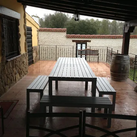 Casa Rio Alberche Y El Cortijo De Gredos シャレー *