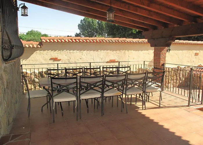 Casa Rio Alberche Y El Cortijo De Gredos * Navaluenga