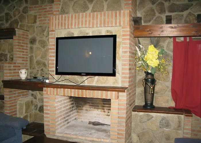 Casa Rio Alberche Y El Cortijo De Gredos Chalé Navaluenga